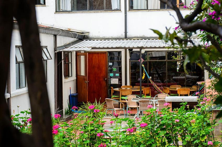 Hostal La Pinta Bogota Exterior photo